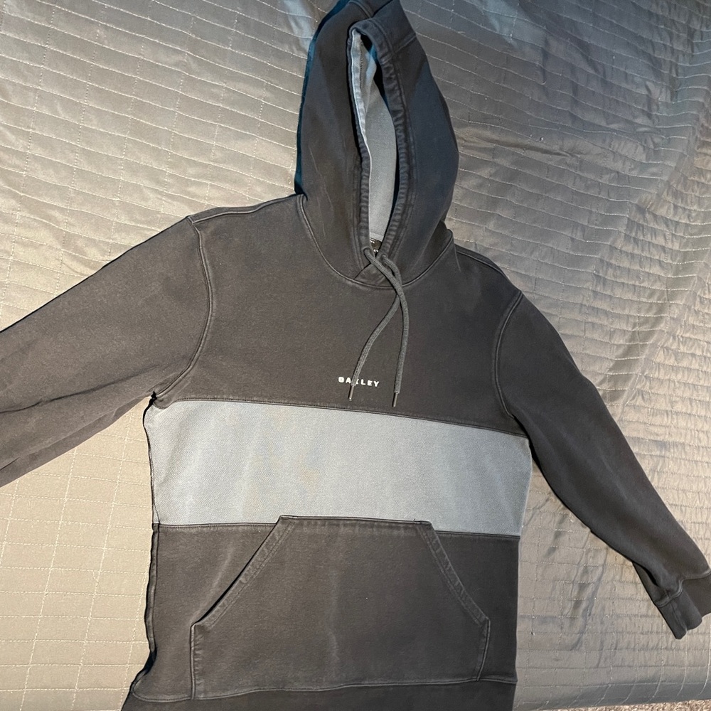 Oakley hoodie